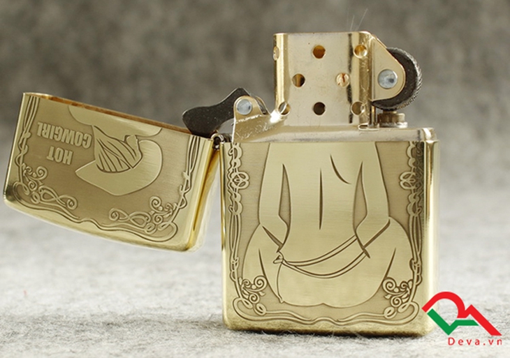 Zippo co gái sexy