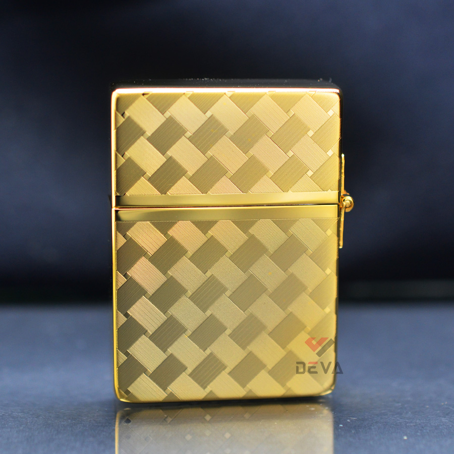 Zippo Tái Bản 1935 Mạ Vàng Hoa Văn Đan Lát ZN152